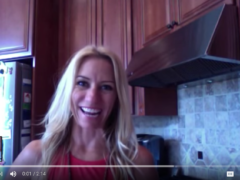 Super Yummy Healthy Green Smoothie from Leanne Woehlke
